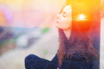La luminothérapie : quand la lumière soigne ou soulage les maux